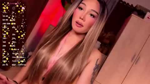 Miss Lily online show from April 21, 6:55 pm