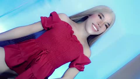 lil_trixxy online show from August 1, 3:29 pm