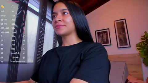 lila_foox online show from August 9, 6:20 pm