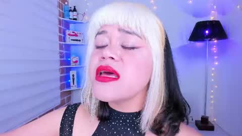Lila Jordan online show from June 18, 6:52 pm