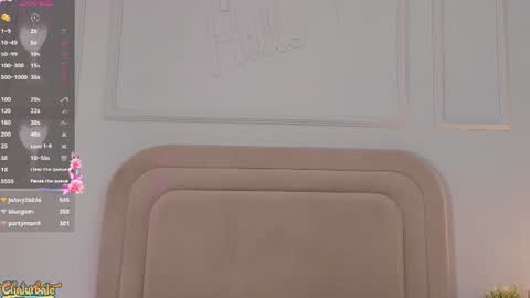 lila bailey  online show from August 14, 10:52 am