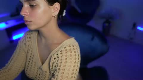 Rebecca online show from August 11, 3:47 pm