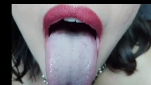 lilchicanbigbrute online show from July 26, 5:01 am