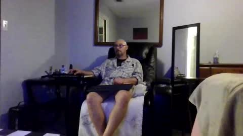 lildicksissy online show from February 25, 3:04 am