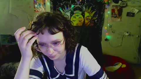 Lil online show from July 15, 2:51 pm