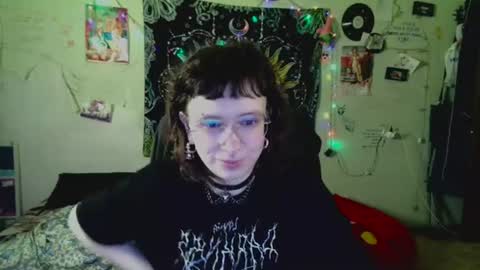 Lil online show from July 19, 2:52 pm
