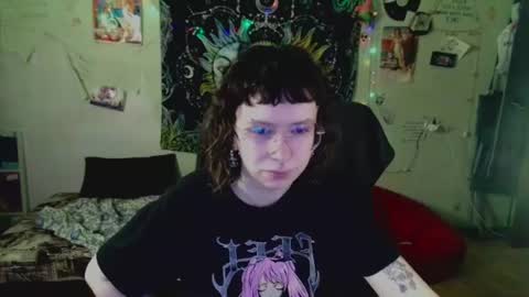 Lil online show from July 20, 10:18 am