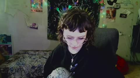 Lil online show from July 21, 11:12 am