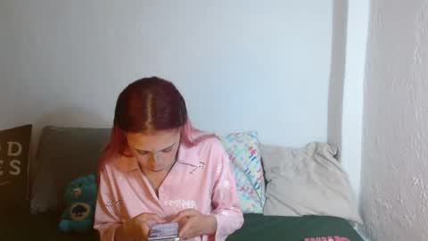lilfoxxi online show from July 14, 9:15 pm