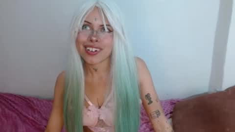 lilfoxxi online show from July 23, 10:01 pm