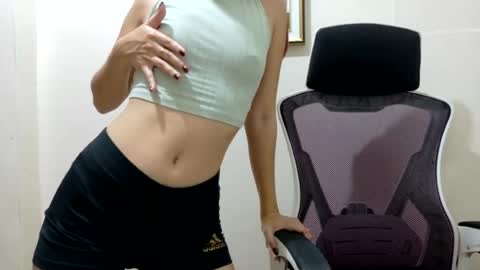lilfreya online show from August 3, 1:07 pm