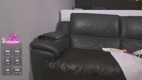 Lili Bertine online show from August 12, 12:02 am