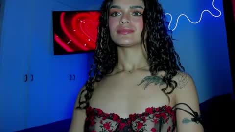 lili_evanss online show from July 25, 12:36 am