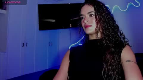 lili_evanss online show from July 25, 4:55 pm
