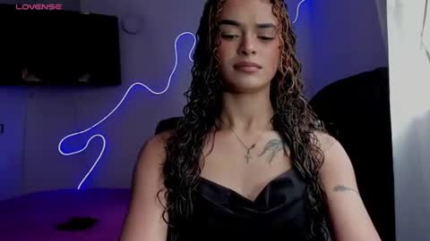 lili_evanss online show from August 3, 3:08 pm