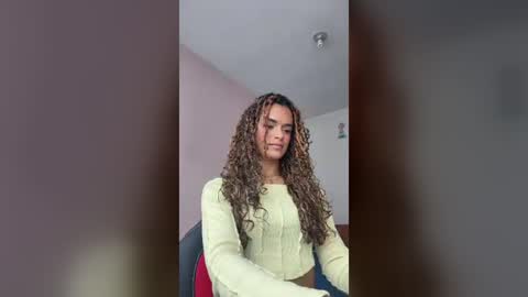 lili_evanss online show from August 7, 5:46 pm