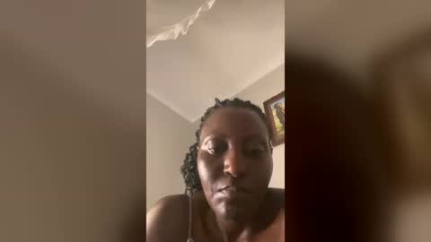 lilia542543 online show from August 12, 7:43 am
