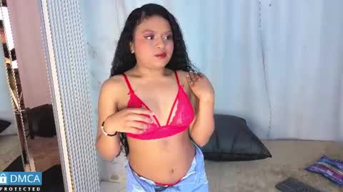Lili online show from August 11, 1:24 pm