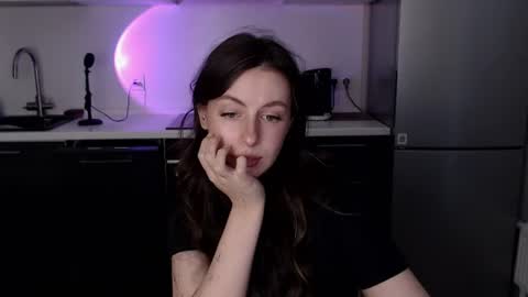 Lilu online show from August 13, 2:53 pm