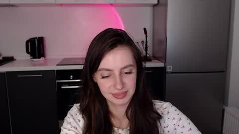 Lilu online show from August 15, 4:22 pm