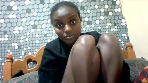liligal online show from July 10, 5:46 am