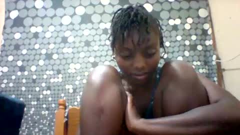 liligal online show from July 24, 5:43 am