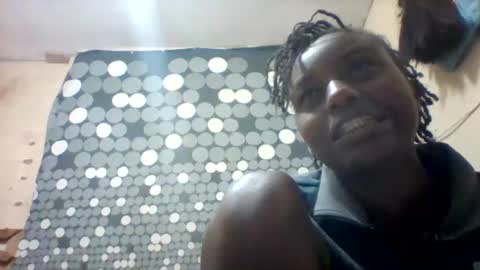 liligal online show from August 3, 5:25 am