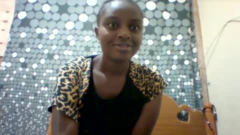 liligal online show from August 12, 6:27 am