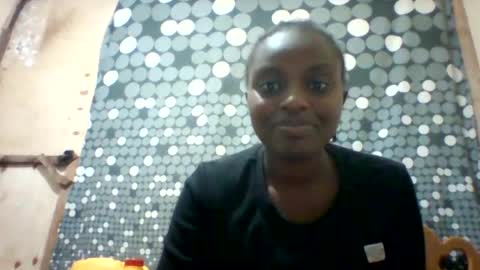 liligal online show from August 14, 7:39 pm
