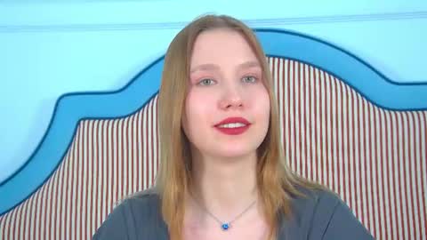 LiliLinn online show from August 14, 12:42 pm