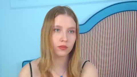 LiliLinn online show from August 15, 10:30 am