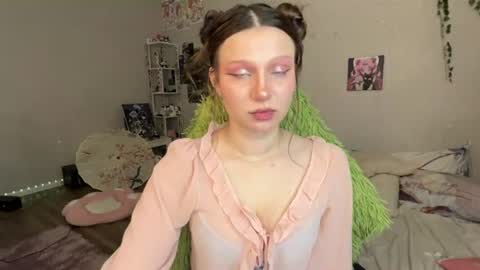 lilimip online show from August 2, 4:14 pm