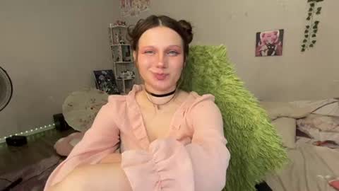 lilimip online show from August 2, 5:20 pm