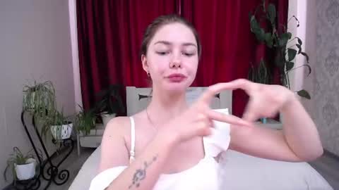 Lilit online show from August 18, 11:27 am