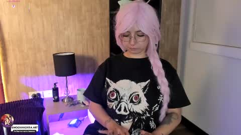 Lilith  online show from August 5, 8:34 am