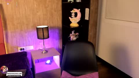 Lilith  online show from August 6, 3:49 am