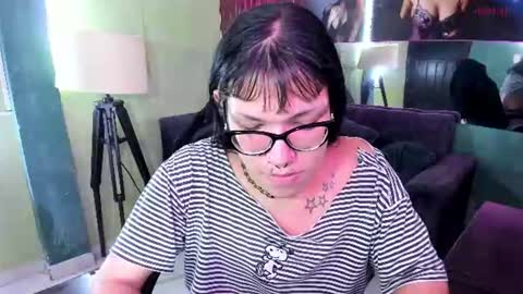 lilith  online show from August 15, 5:50 pm
