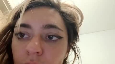 lilith_luv444 online show from May 18, 2:23 am