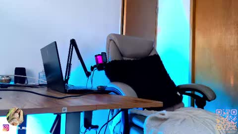 lilith_malum online show from July 30, 10:27 pm