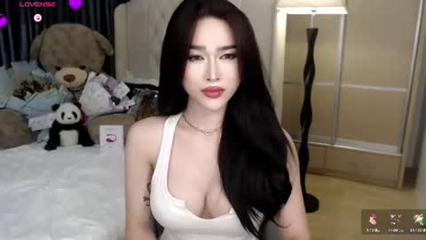 kelly online show from August 14, 10:35 pm