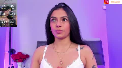 Lili petit  online show from August 5, 1:53 pm