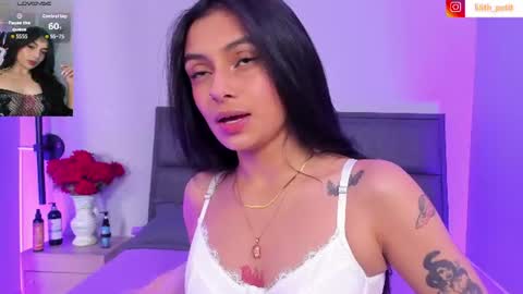 Lili petit  online show from August 5, 6:17 pm