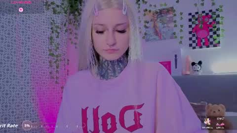 lilith_poison online show from August 9, 8:10 pm