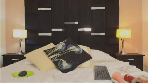 lilith_rousee online show from July 25, 1:42 am