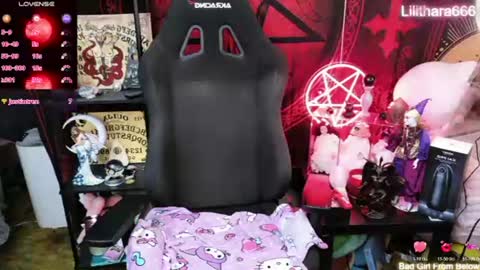Brandi online show from August 9, 8:43 pm