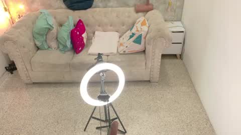 lilithcb_ online show from August 11, 11:18 pm