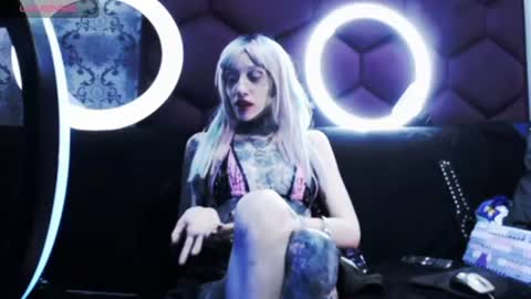silverbansheesvicide online show from July 7, 2:26 am