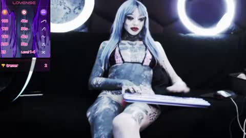 silverbansheesvicide online show from July 9, 4:17 am