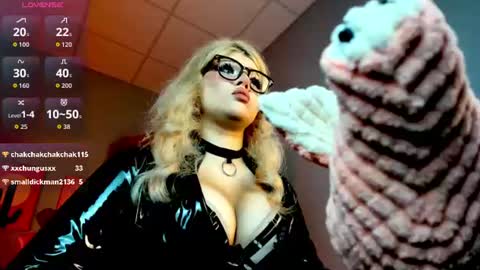LilithNelson online show from August 4, 12:29 am