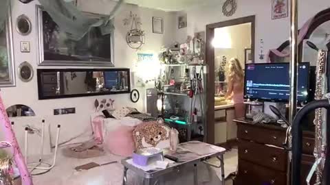 lilithohfish online show from June 18, 10:53 pm